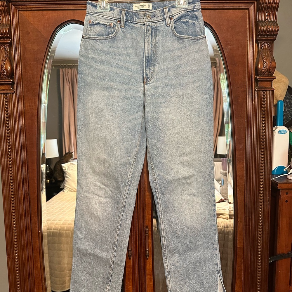 A&F Jeans - Picture 4 of 6